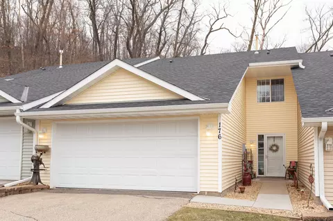 176 Oakmont Ln, Red Wing, MN 55066