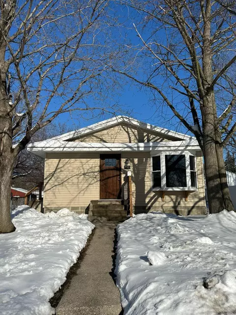 712 26th Ave N, Saint Cloud, MN 56303