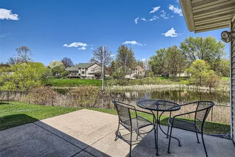 8544 Stratford Ln, Brooklyn Park, MN 55443