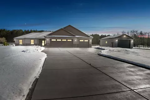 14915 31st St, Clear Lake, MN 55319