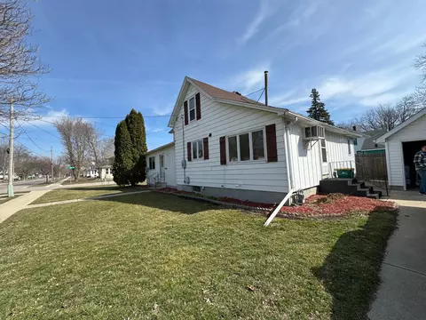 504 E 4th St, Albert Lea, MN 56007 photo 4