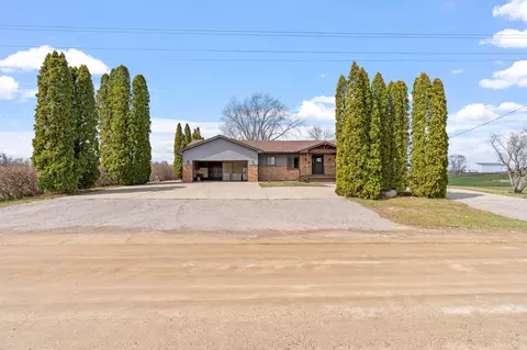 9201 Cain Rd, Corcoran, MN 55340 photo 2