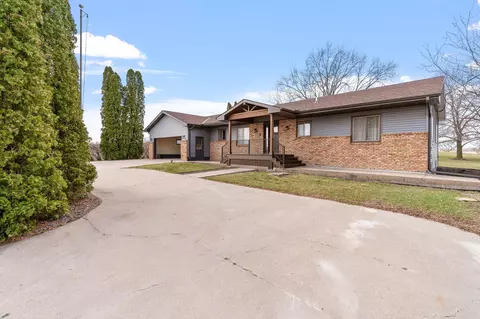 9201 Cain Rd, Corcoran, MN 55340 photo 4