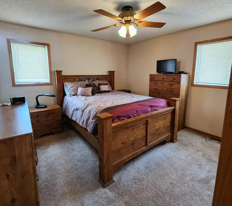 610 E Fairview Ave, Olivia, MN 56277 photo 9