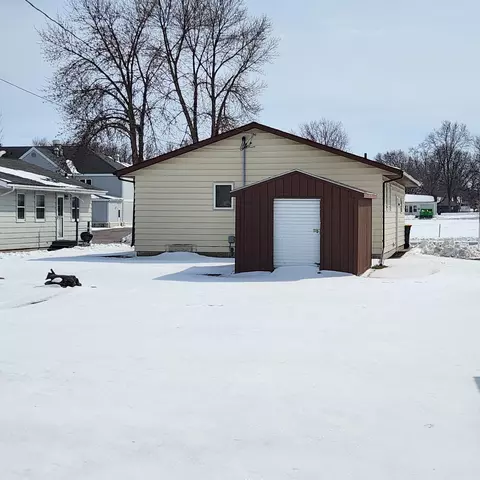 610 E Fairview Ave, Olivia, MN 56277 photo 21