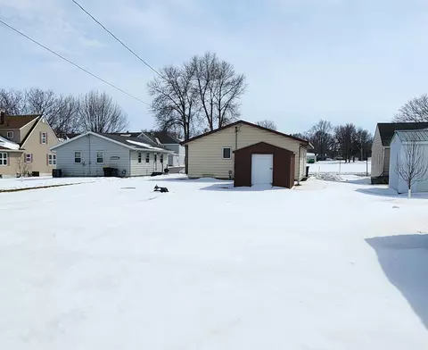 610 E Fairview Ave, Olivia, MN 56277 photo 20