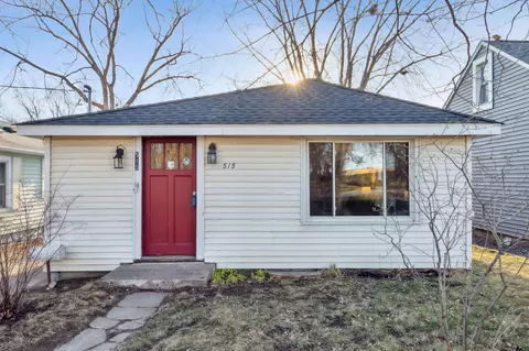 515 Geneva Ave N, Oakdale, MN 55128