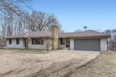 5485 Carmel Ln, Carver, MN 55315