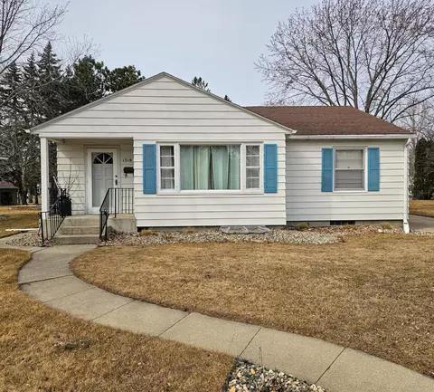 1318 Elm St, Alexandria, MN 56308