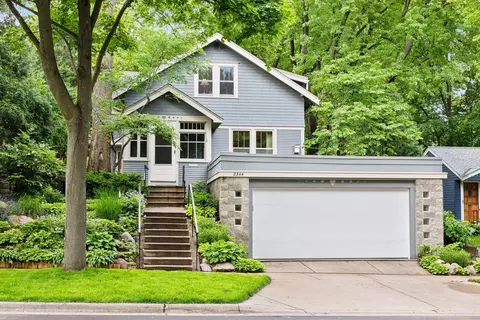 2344 Doswell Ave, Saint Paul, MN 55108
