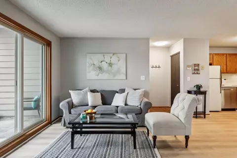 2170 Ridge Dr #22, Saint Louis Park, MN 55416
