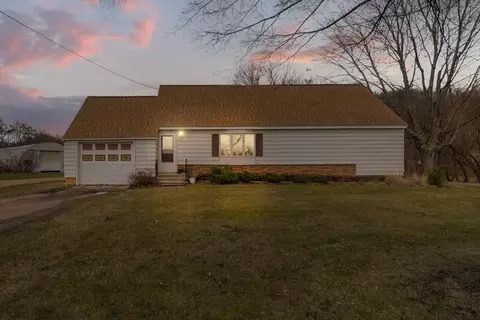 19761 Roberds Lake Blvd, Faribault, MN 55021