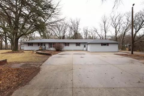 802 Woodland Loop, Fergus Falls, MN 56537