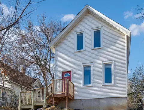 827 Agate St, Saint Paul, MN 55117