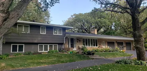 16229 Temple Dr S, Minnetonka, MN 55345