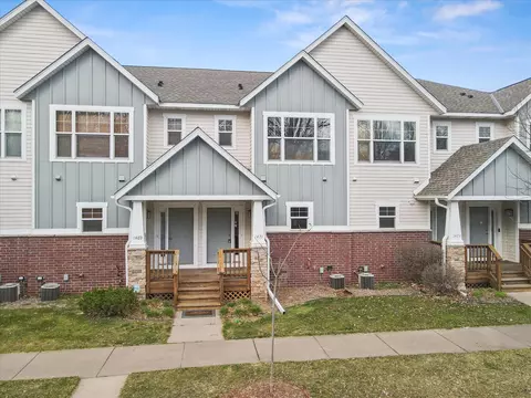 1471 Magnolia Ave E, Saint Paul, MN 55106