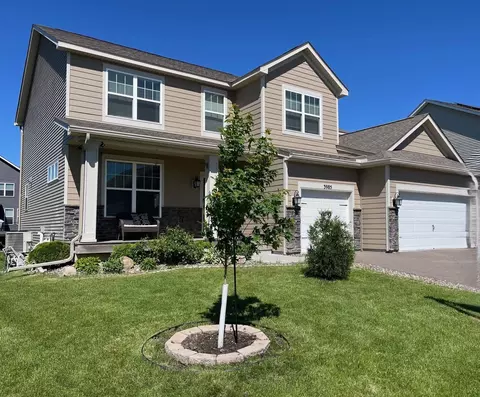 3985 Zircon Ln N, Plymouth, MN 55446