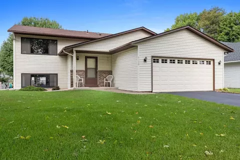 9130 Janero Ave S, Cottage Grove, MN 55016