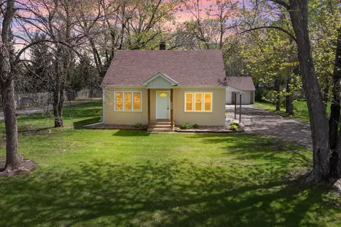 6524 W Broadway Ave, Brooklyn Park, MN 55428