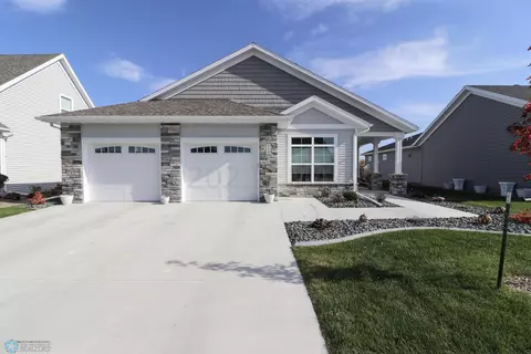 716 Rania Way W, West Fargo, ND 58078