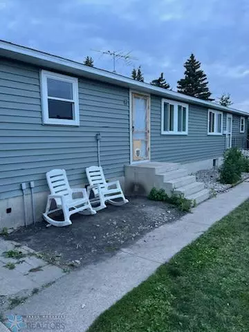 3115-3117 10th Ave N, Fargo, ND 58102
