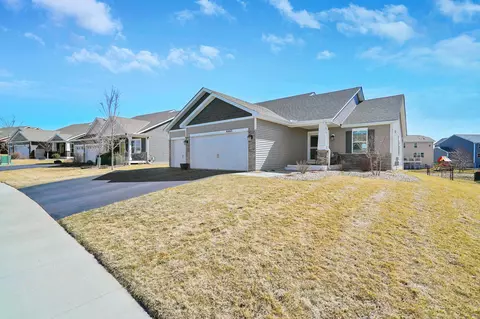 6663 Jasmine Ave S, Cottage Grove, MN 55016