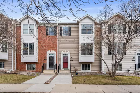 1725 Crossings Blvd, Shakopee, MN 55379