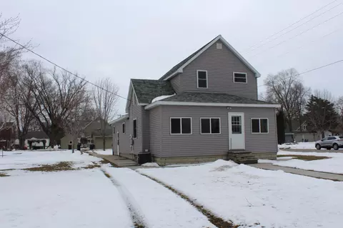 4 2nd St SE, Melrose, MN 56352