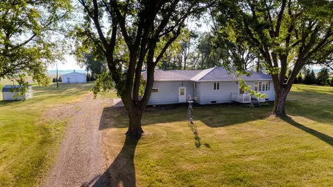 11837 810th Ave, Glenville, MN 56036