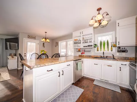 Kitchen - 9576 Libby Ln, Brainerd, MN 56401 photo 1 of 5