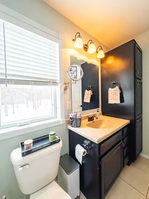 Bath - 9576 Libby Ln, Brainerd, MN 56401 photo 2 of 3
