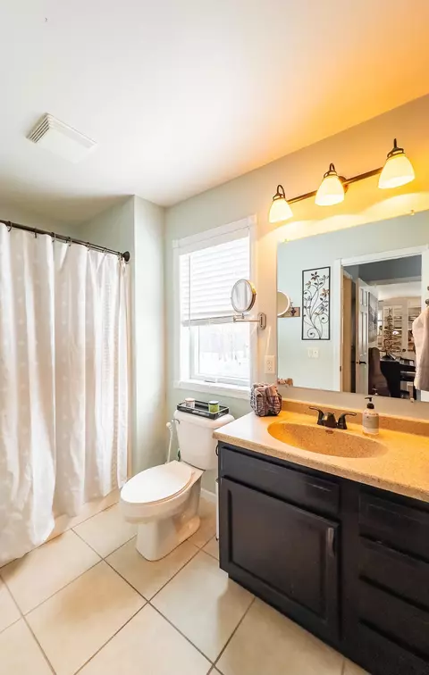 Bath - 9576 Libby Ln, Brainerd, MN 56401 photo 1 of 3