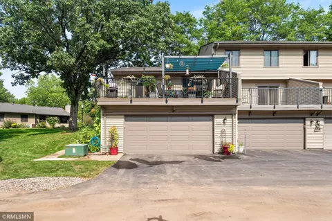 4363 Arden View Ct, Arden Hills, MN 55112
