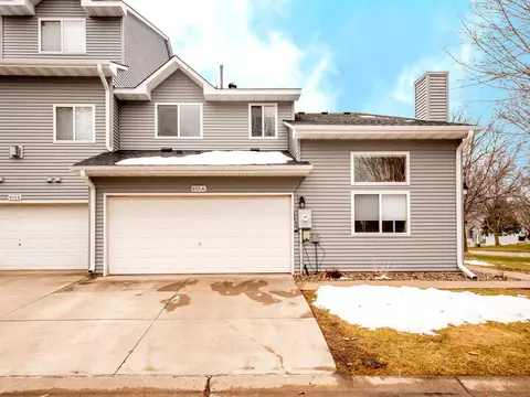 655 Woodduck Dr #A, Woodbury, MN 55125