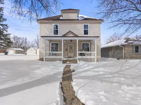 219 10th St NE, Staples, MN 56479