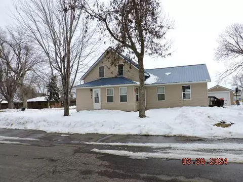 102 Robert St, Elrosa, MN 56325