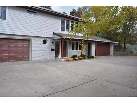 6335 Halifax Ave S, Edina, MN 55424