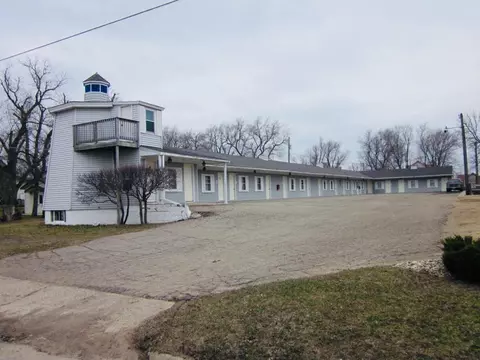 110 10th St W, Canby, MN 56220