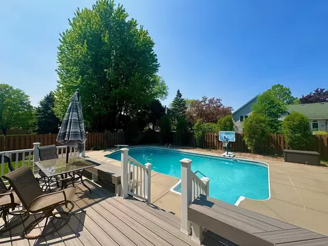 8762 Jody Cir S, Cottage Grove, MN 55016