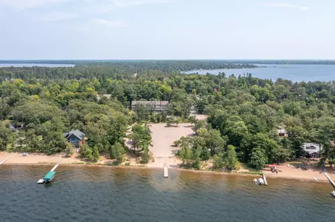 22036 Gull Lake Dr, Nisswa, MN 56468