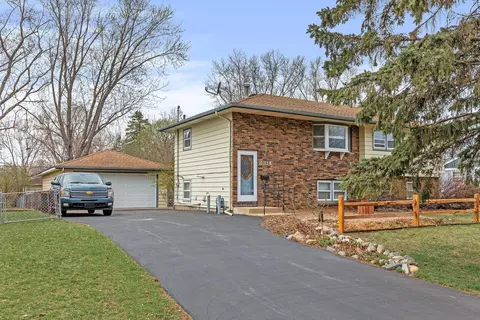 8314 Elliot Ave S, Bloomington, MN 55420
