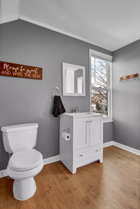 Bath - 1902 3rd St N, Saint Cloud, MN 56303 photo 2 of 5