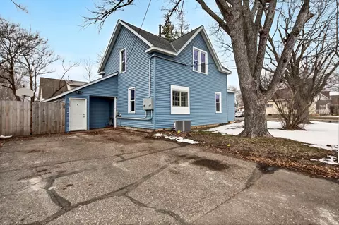 1902 3rd St N, Saint Cloud, MN 56303