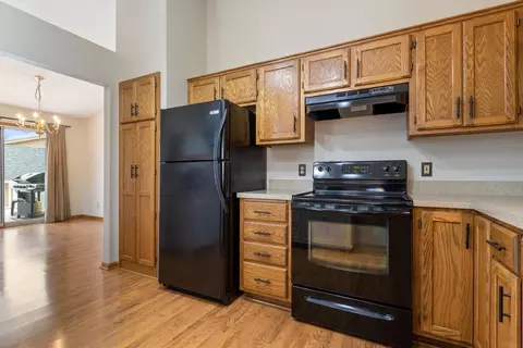 10913 Jersey Ct N, Champlin, MN 55316 photo 9
