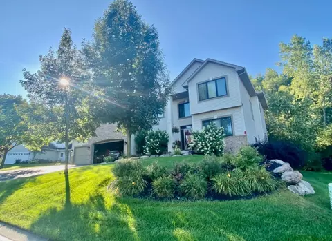 20612 Kaftan Ct, Lakeville, MN 55044