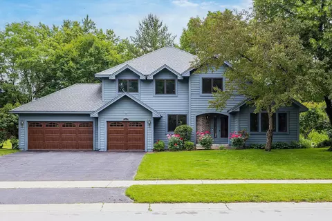 7371 Hames Way, Eden Prairie, MN 55346