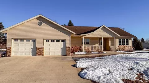 630 Dewberry Ln, Alexandria, MN 56308