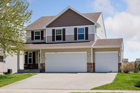 139 Dongola Ln, Shakopee, MN 55379