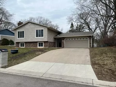 4133 Hillaire Rd, White Bear Township, MN 55110