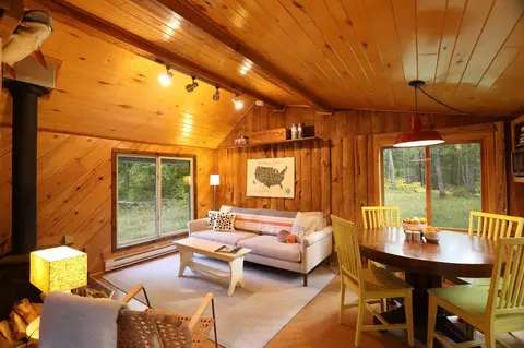 Dining - 260 Sunset Rd, Ely, MN 55731 photo 1 of 2